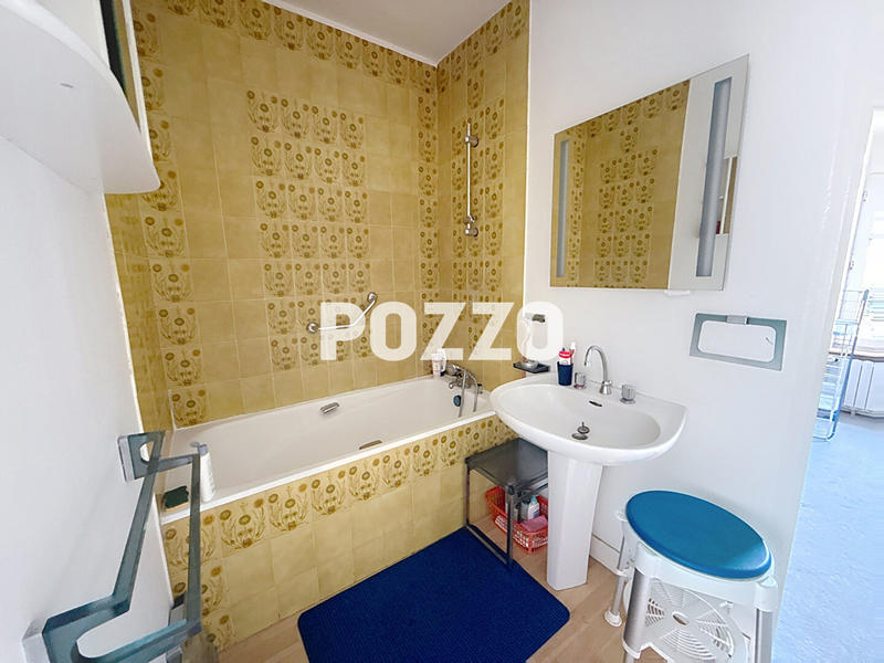 Maison - 157 m² - 8 pièces