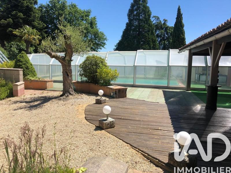 Maison - 308 m² - 8 pièces