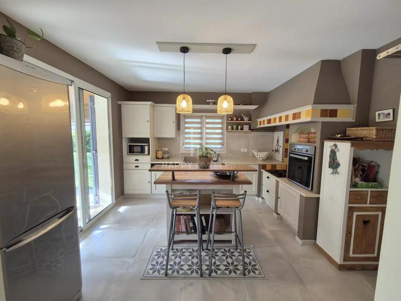 Maison - 155 m² - 7 pièces