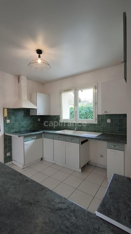 Maison - 98 m² - 4 pièces