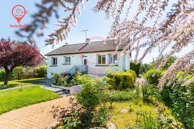 Maison - 122 m² - 6 pièces