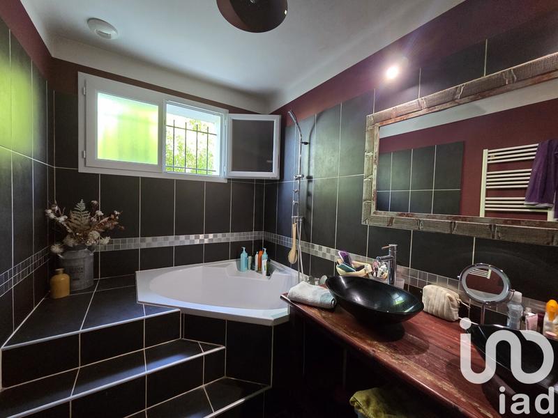 Maison - 185 m² - 7 pièces