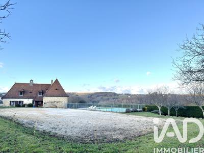 Maison - 145 m² - 5 pièces