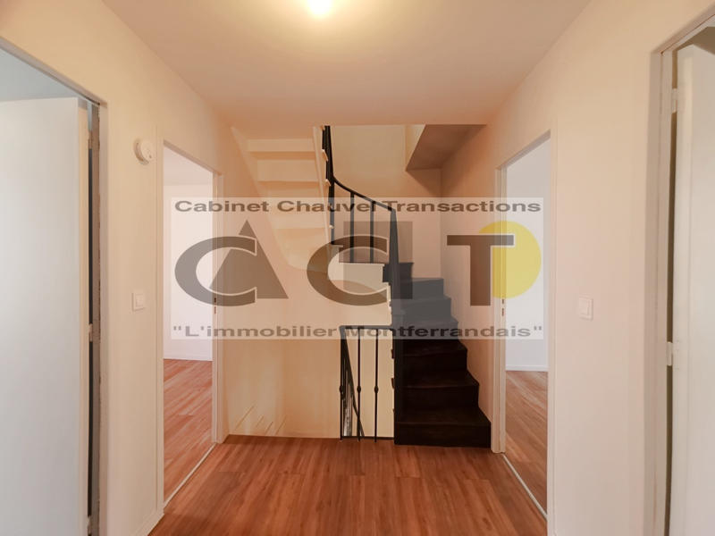 Appartement - 99 m² - 4 pièces