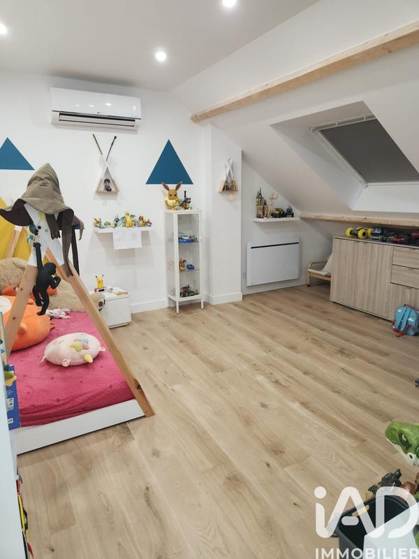 Maison - 137 m² - 5 pièces