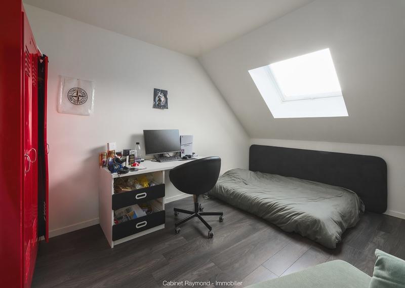 Local commercial - 141 m² - 5 pièces