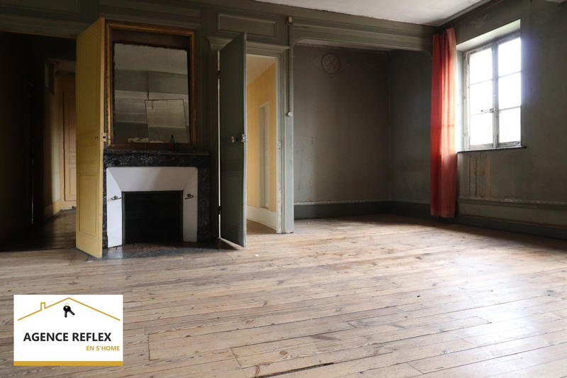 Propriété - 900 m² - 30 pièces