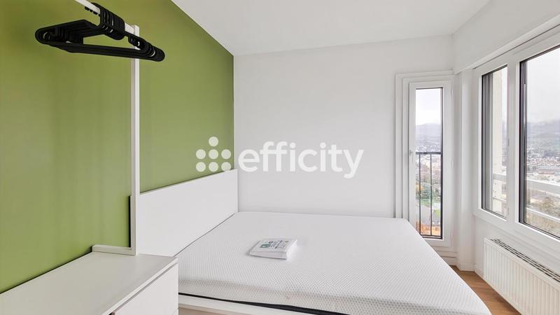 Appartement - 103 m² - 7 pièces