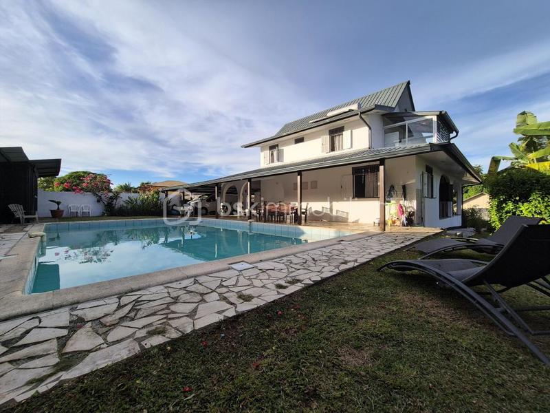Villa - 130 m² - 5 pièces