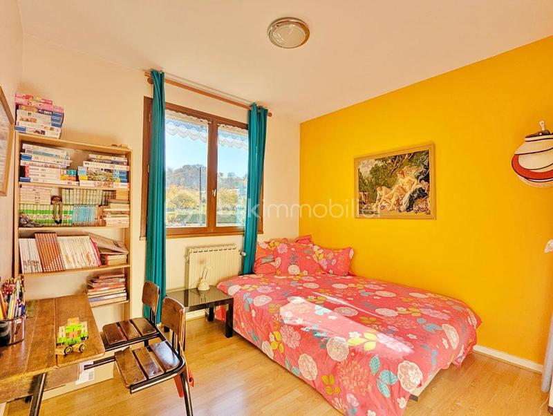 Maison traditionnelle - 143 m² - 5 pièces