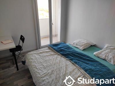 Chambre - 11 m² - 1 pièce