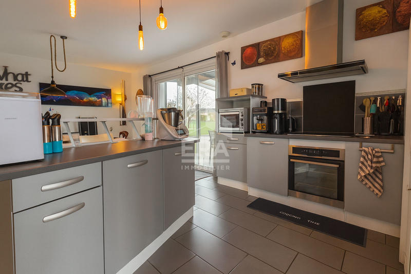 Maison - 95 m² - 4 pièces