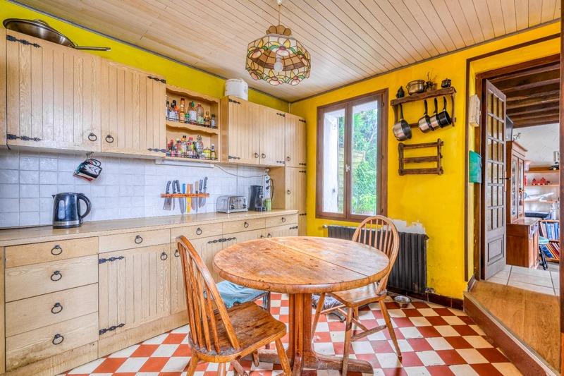 Maison - 261 m² - 10 pièces