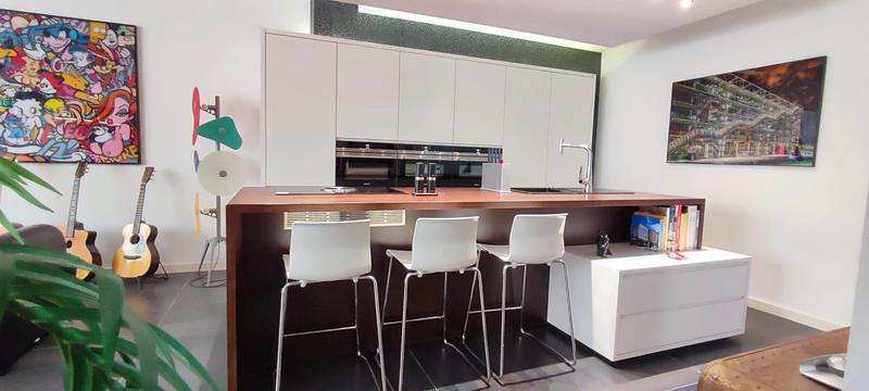 Maison - 206 m² - 6 pièces