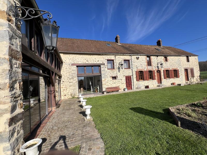 Longère - 418 m² - 14 pièces