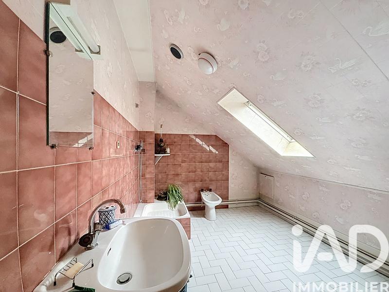 Maison - 107 m² - 5 pièces