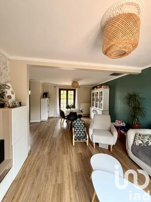 Maison - 97 m² - 6 pièces