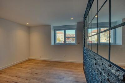 Maison - 185 m² - 7 pièces