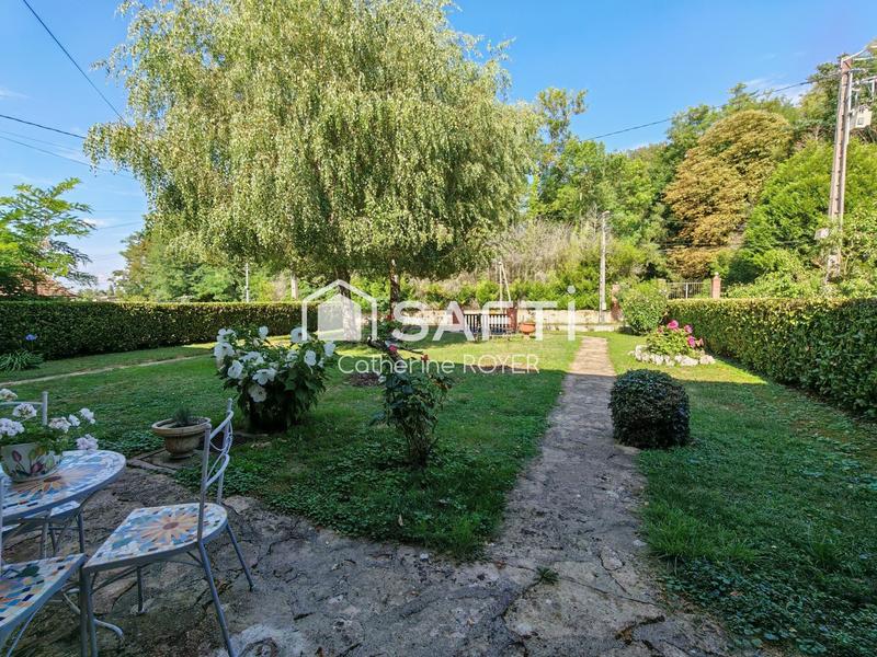 Maison - 202 m² - 8 pièces