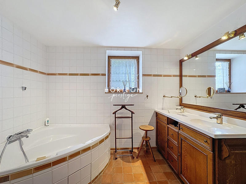 Ferme - 334 m² - 7 pièces