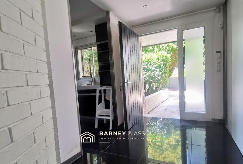 Maison contemporaine - 260 m² - 7 pièces