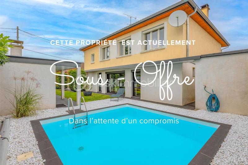 Maison - 200 m² - 6 pièces