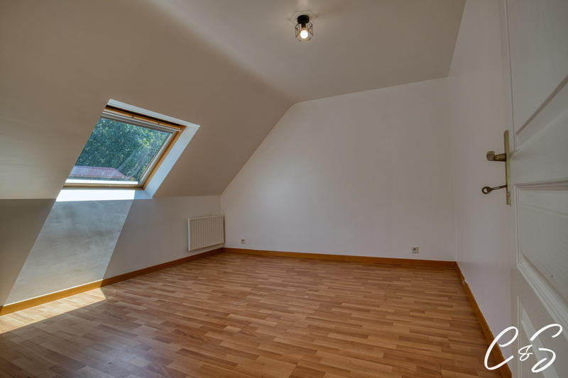 Maison - 146 m² - 5 pièces