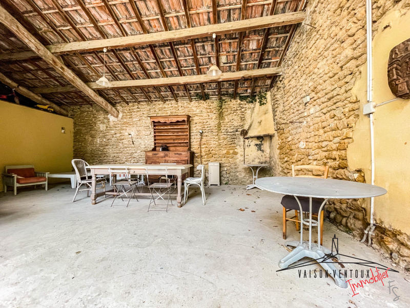 Mas - 216 m² - 7 pièces