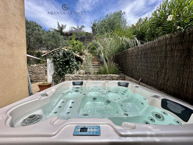 Villa - 155 m² - 6 pièces