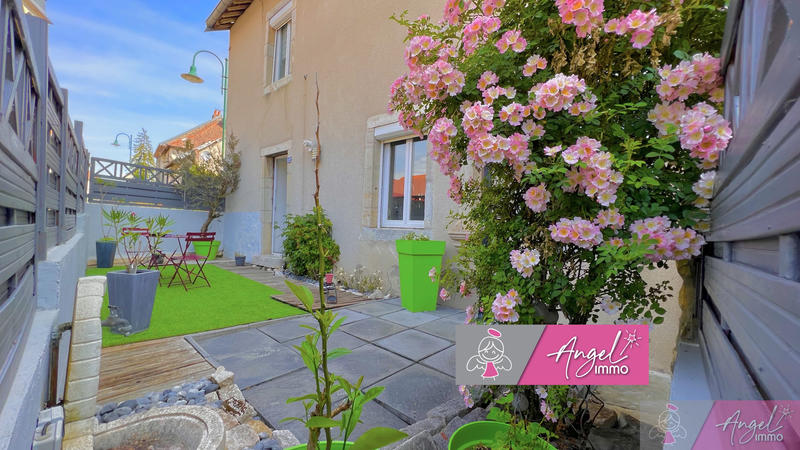 Maison - 203 m² - 8 pièces