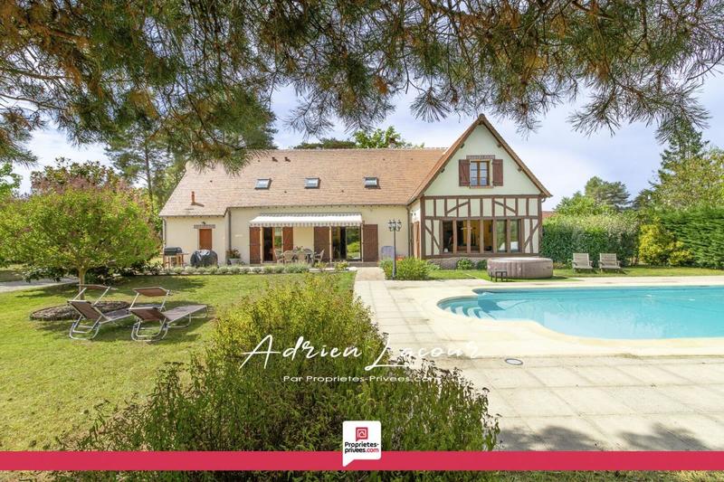 Maison - 242 m² - 10 pièces