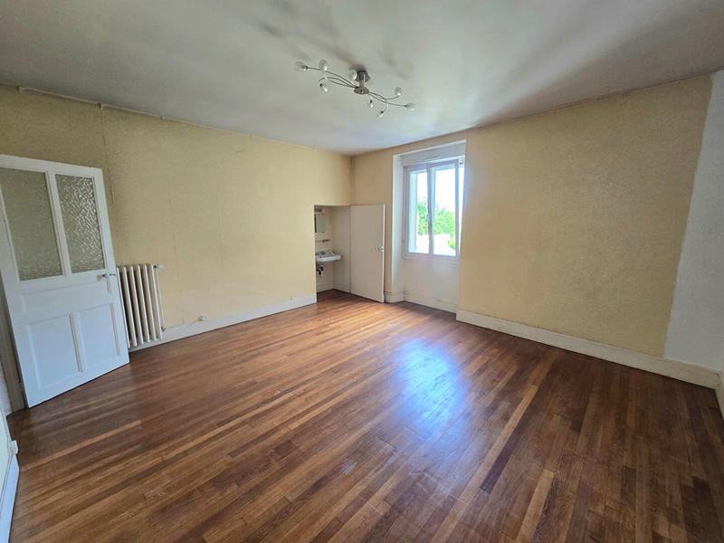 Maison - 174 m² - 6 pièces