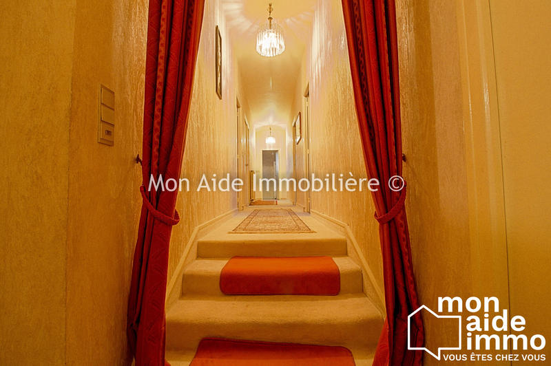 Villa - 500 m² - 12 pièces