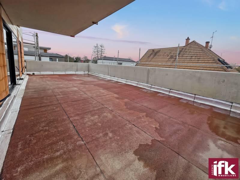 Appartement - 95 m² - 4 pièces