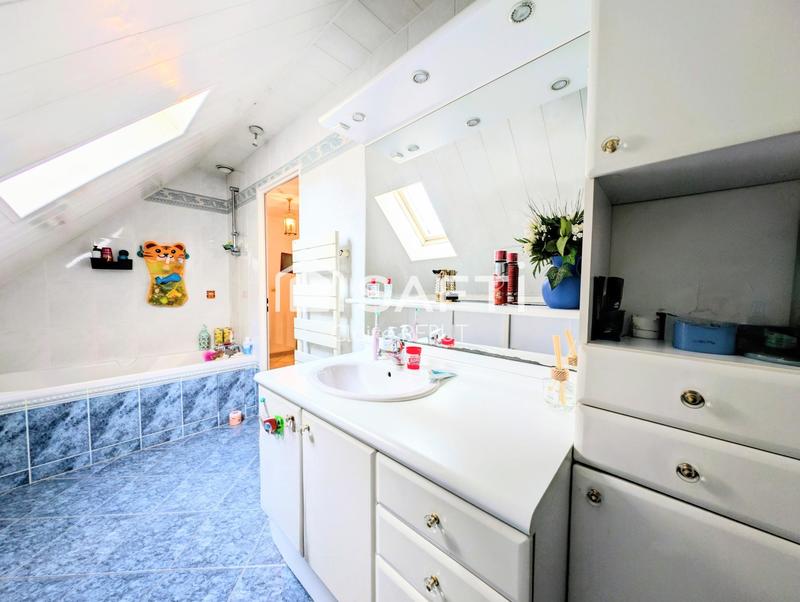 Maison - 115 m² - 4 pièces