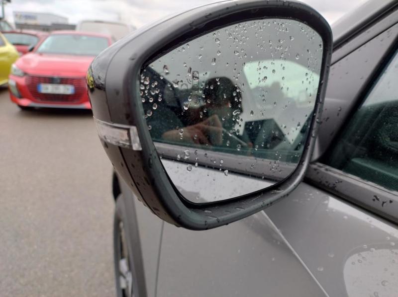 Peugeot 2008 II Hybrid 145 e-Dcs6 Allure