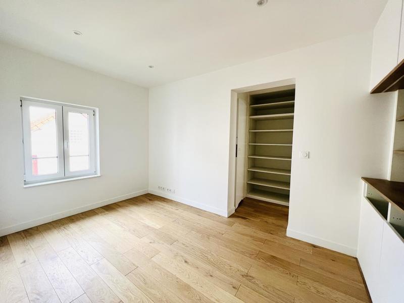 Maison - 189 m² - 7 pièces