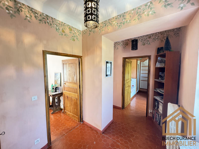 Maison - 245 m² - 12 pièces