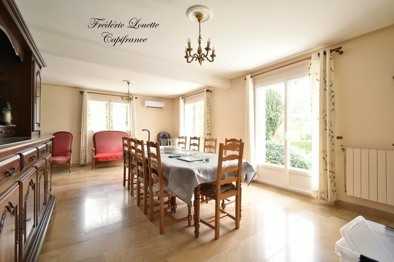 Maison - 211 m² - 6 pièces