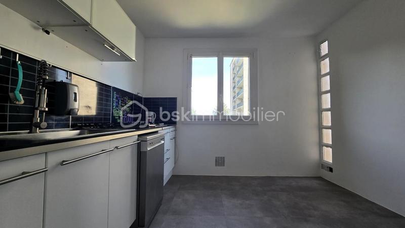 Appartement - 111 m² - 6 pièces