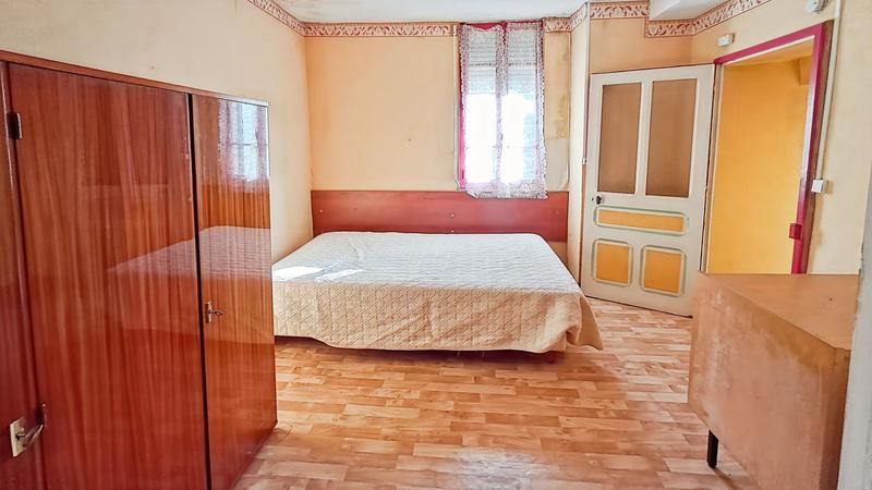 Maison - 200 m² - 8 pièces