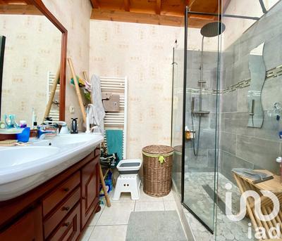 Maison - 93 m² - 4 pièces