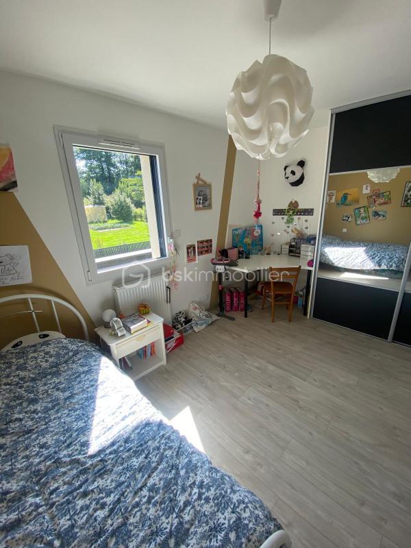 Pavillon - 180 m² - 8 pièces