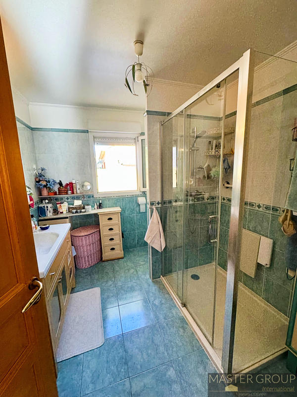 Viager - Maison - 163 m² - 6 pièces