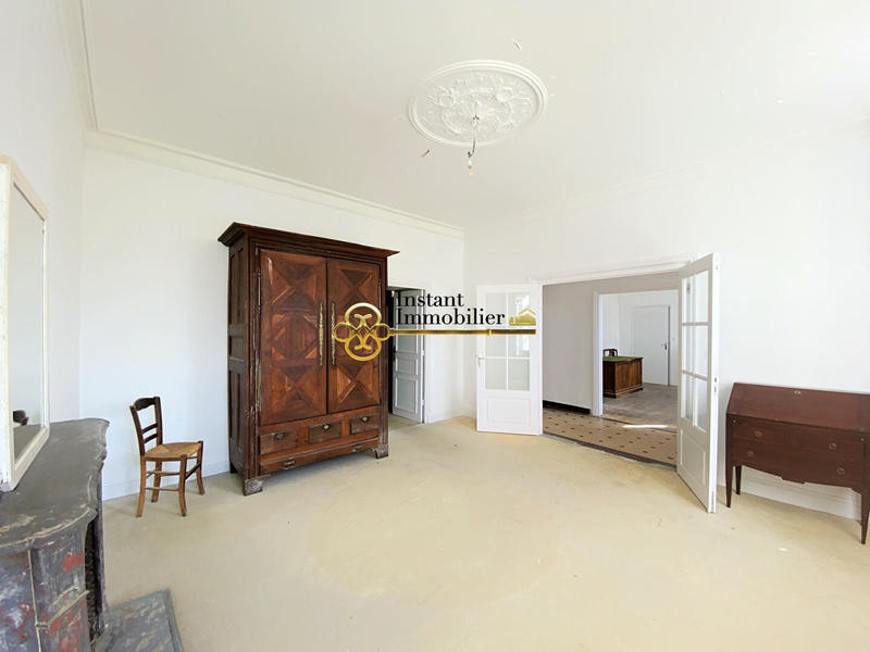 Demeure - 298 m² - 16 pièces