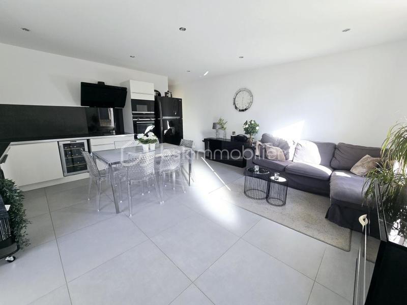 Appartement - 62 m² - 3 pièces