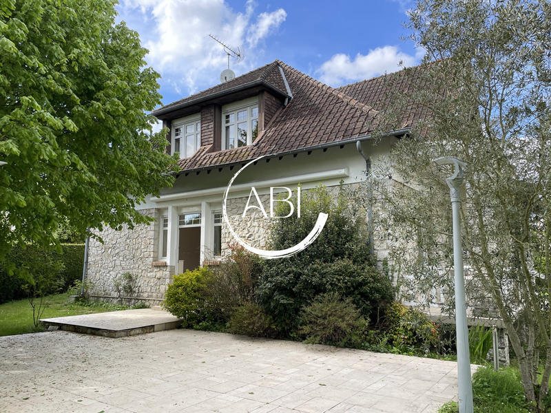 Maison ancienne - 150 m² - 4 pièces