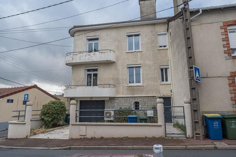 Maison - 194 m² - 7 pièces