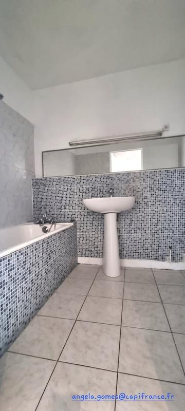 Appartement - 75 m² - 3 pièces