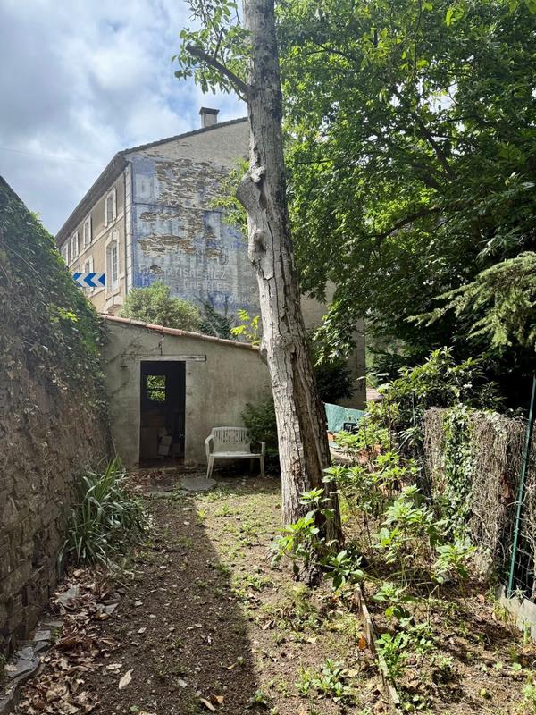 Maison - 304 m² - 11 pièces